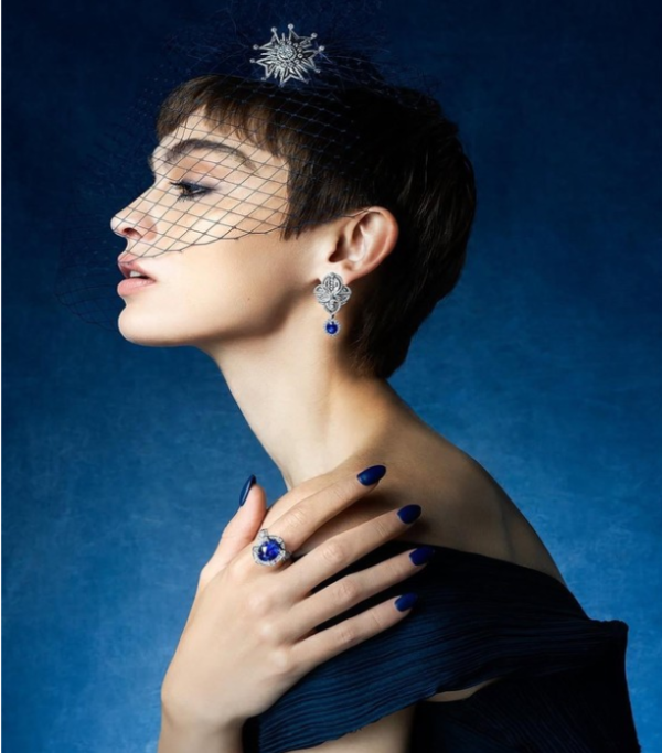 Inspirasi Gaya Elegan: Padu Padan Perhiasan Eksklusif dari Toko Diamond 